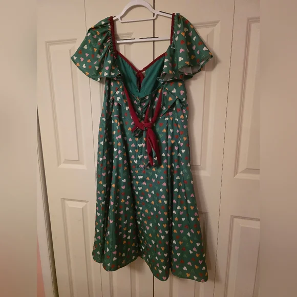 Unique Vintage Emerald Dress - Picture 4 of 6